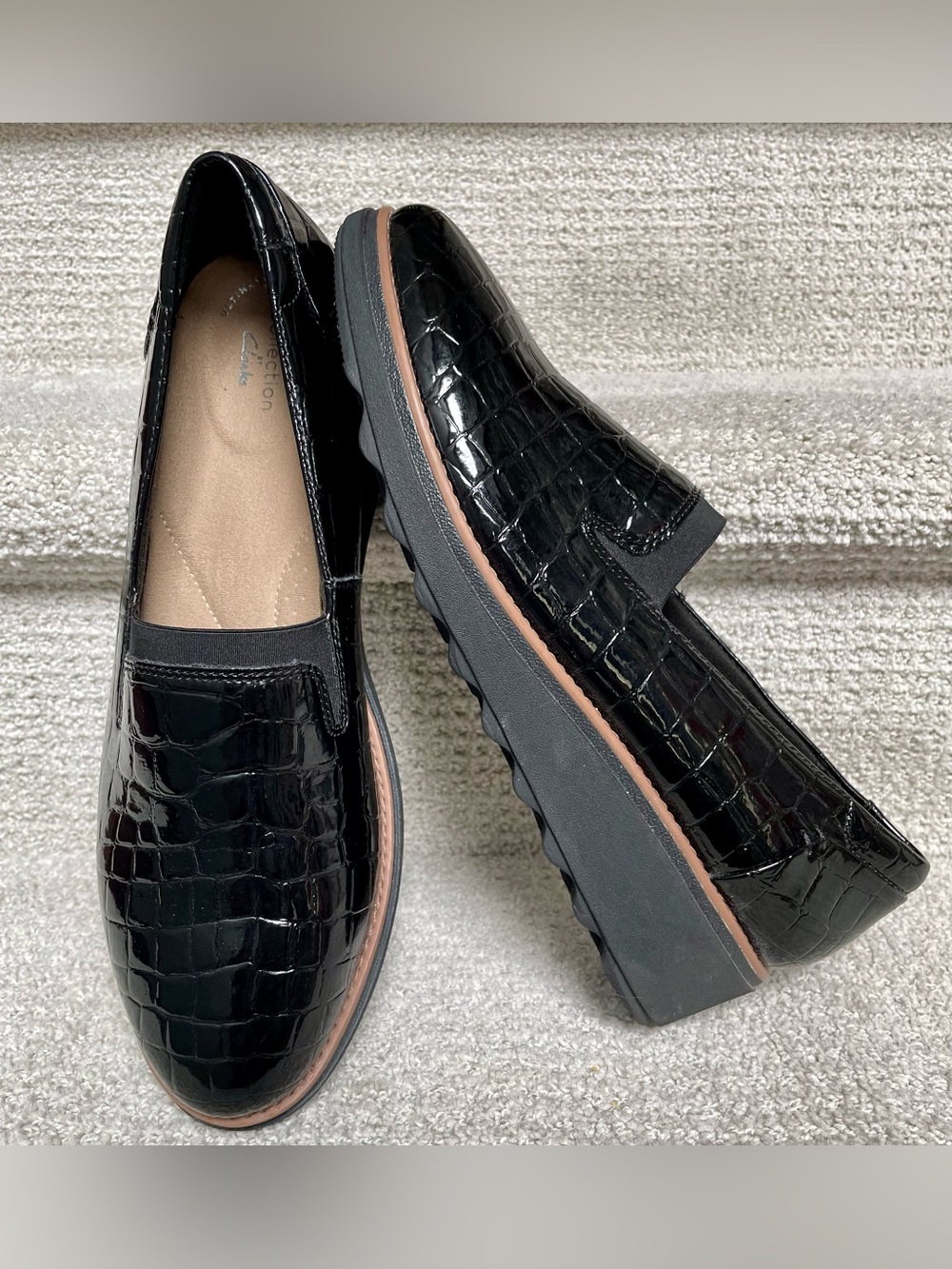 Clarks Sharon Dolly Black Croc Patent Leather Wedge Loafers Size 11